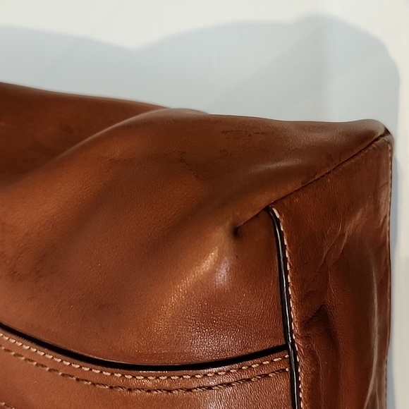 Coach Gigi Tote - Picture 10 of 17